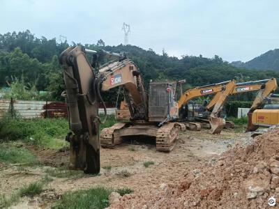 徐工XE550DK履帶式挖掘機