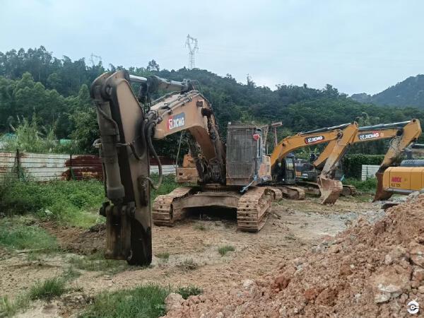 徐工XE550DK履帶式挖掘機