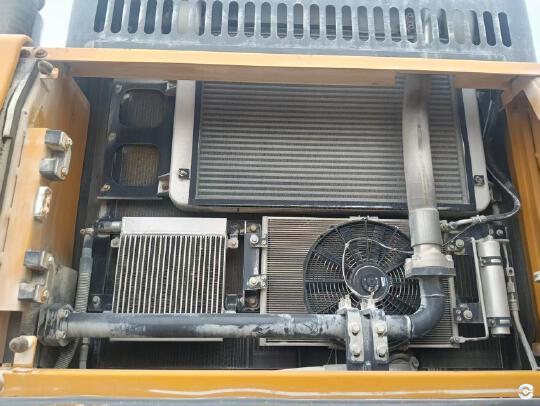 徐工XE550DK履帶式挖掘機