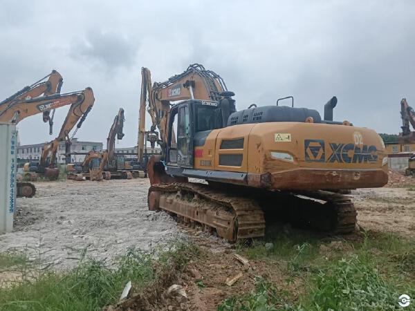 徐工XE380DK履帶式挖掘機(jī)