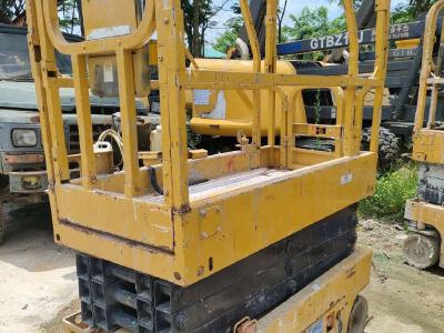 徐工GTJZ0607剪叉式高空作業(yè)平臺(tái)