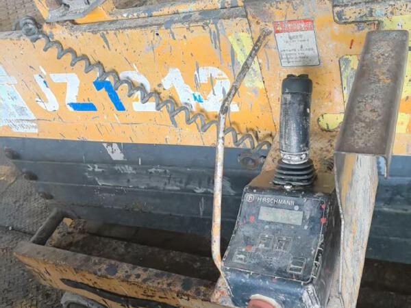 徐工GTJZ0607剪叉式高空作業(yè)平臺