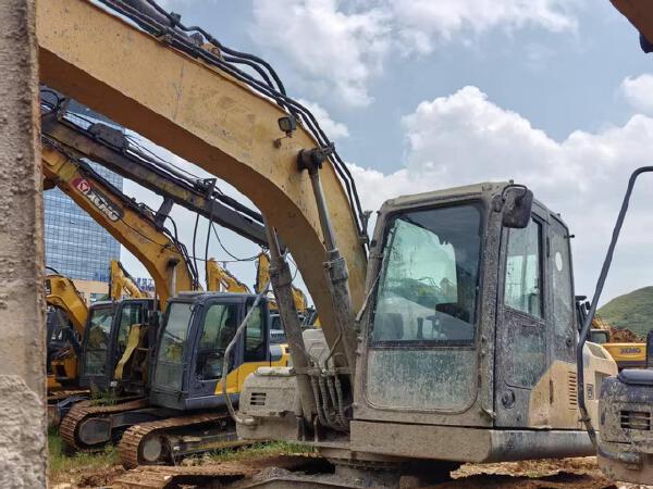 徐工XE135D履帶式挖掘機