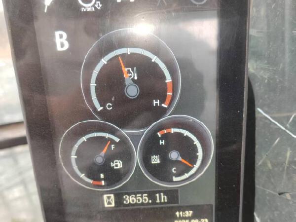 徐工XE380DK履帶式挖掘機