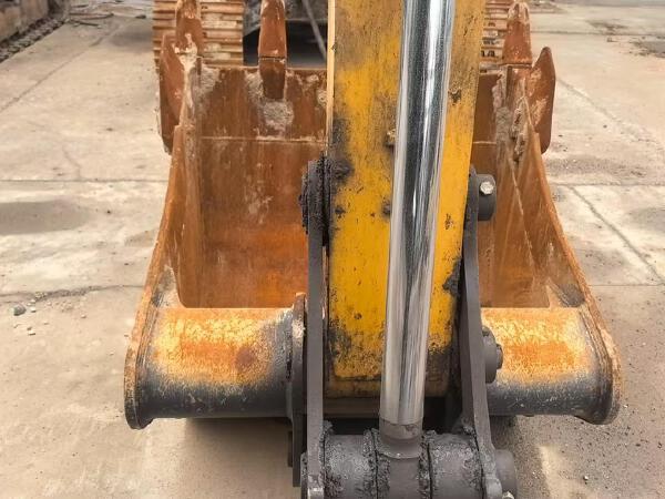 徐工XE155GA履帶式挖掘機