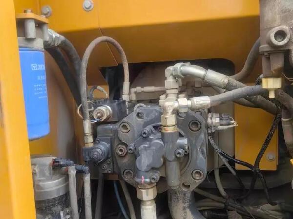 徐工XE135D履帶式挖掘機