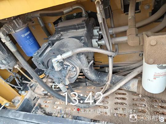 徐工XE380GK履帶式挖掘機