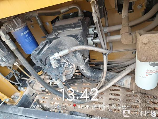 徐工XE380GK履帶式挖掘機