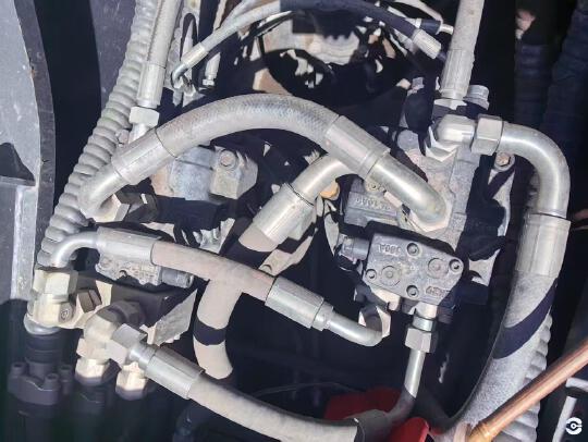 徐工XE600DKMAX履帶式挖掘機