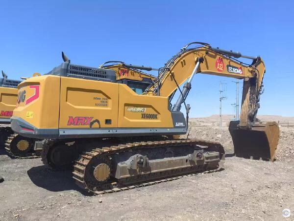 徐工XE600DKMAX履帶式挖掘機