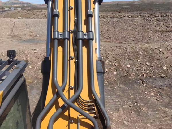 徐工XE600DKMAX履帶式挖掘機