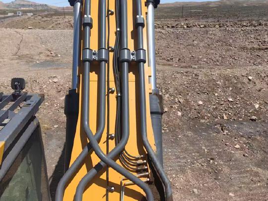 徐工XE600DKMAX履帶式挖掘機