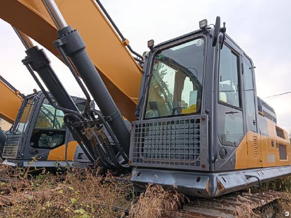 徐工XE490DK履帶式挖掘機