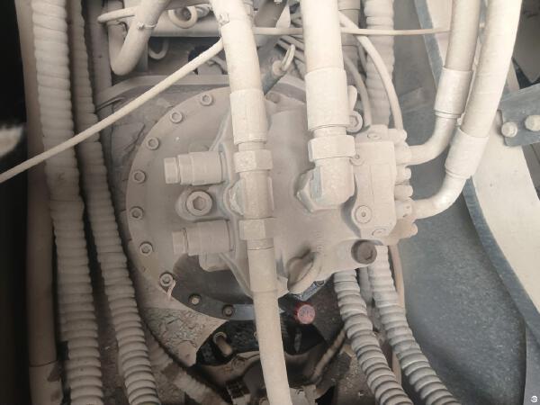 徐工XE550DK履帶式挖掘機