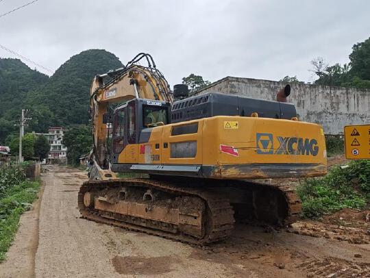徐工XE550DK履帶式挖掘機(jī)