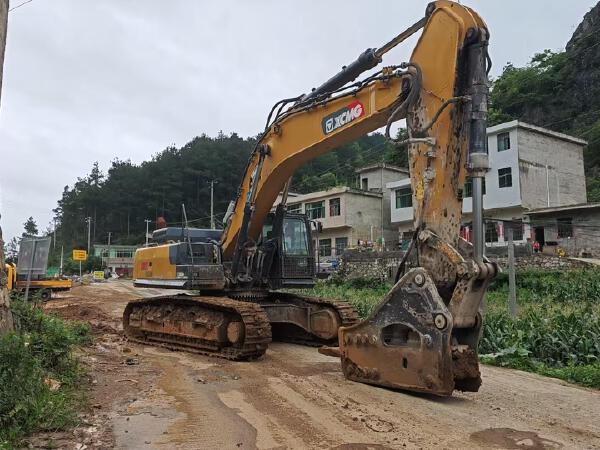 徐工XE550DK履帶式挖掘機(jī)