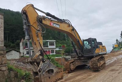 徐工XE550DK履帶式挖掘機
