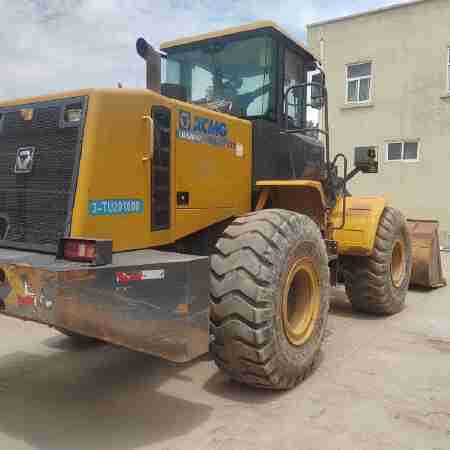 徐工LW500HV轮式装载机