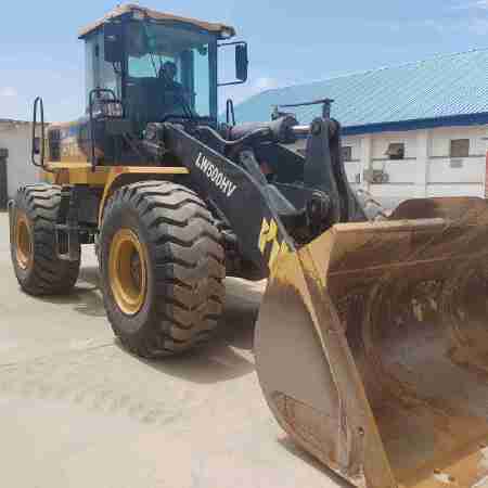 徐工LW500HV轮式装载机