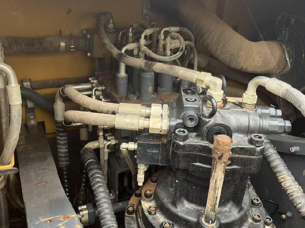 徐工XE305D履帶式挖掘機(jī)