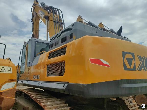 徐工XE490DK履帶式挖掘機