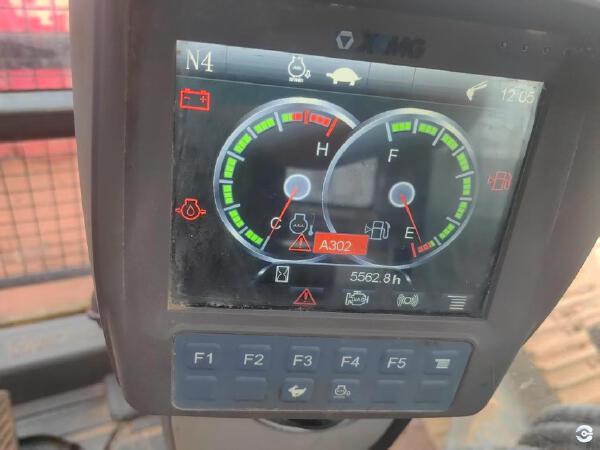 徐工XE135D履帶式挖掘機