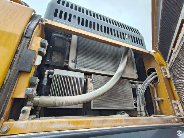 徐工XE580DK履帶式挖掘機(jī)