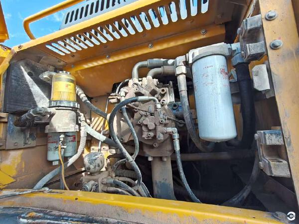 徐工XE490DK履帶式挖掘機