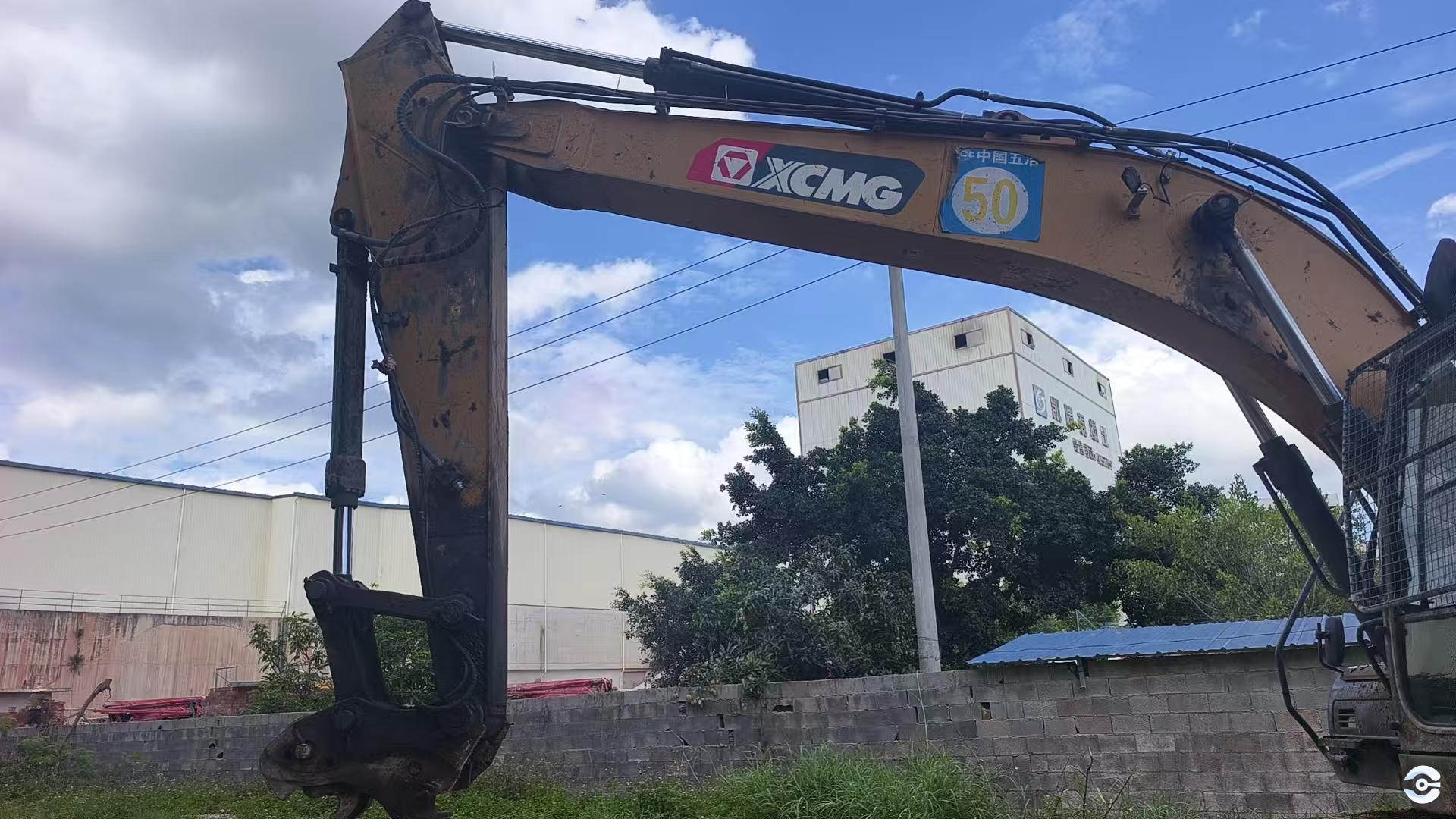 徐工XE215DA履帶式挖掘機(jī)