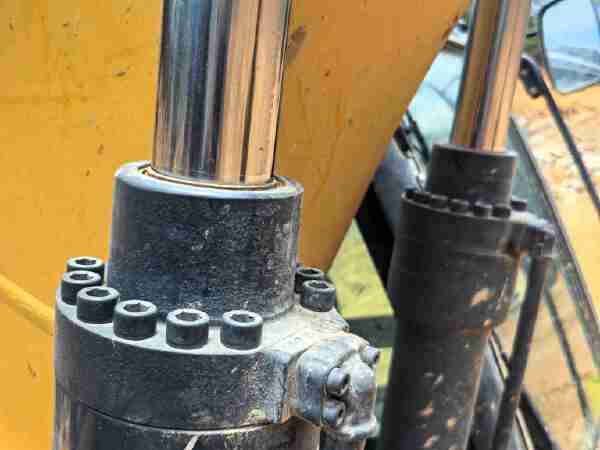 徐工XE135D履帶式挖掘機(jī)