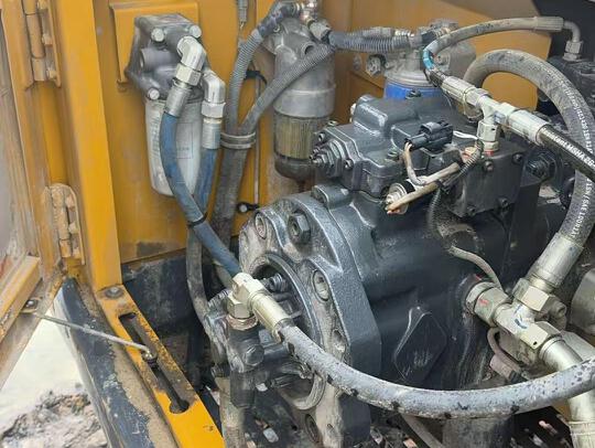 徐工XE370D履帶式挖掘機