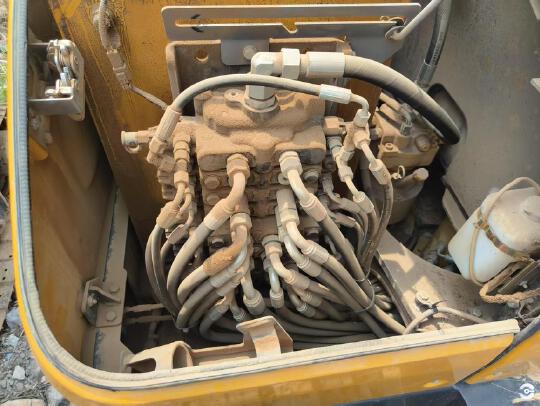 徐工XE60GA履带式挖掘机