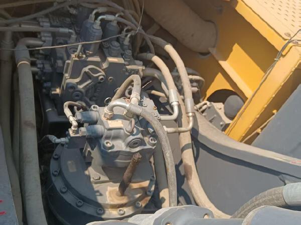 徐工XE380DK履帶式挖掘機