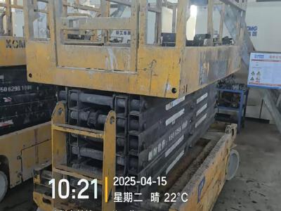 徐工GTJZ1212剪叉式高空作業平臺