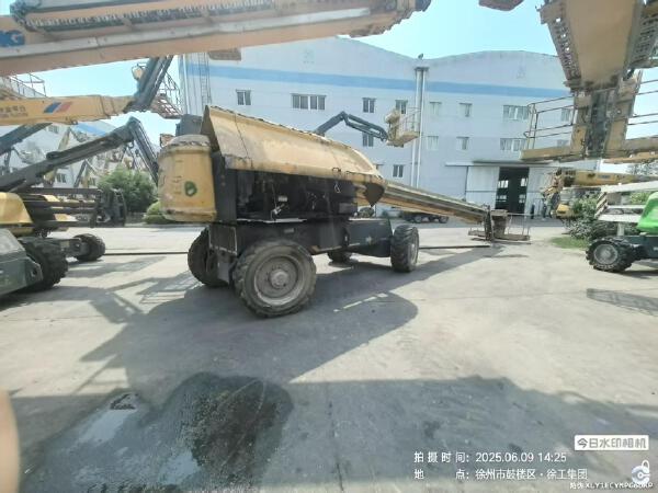 徐工GTBZ38S直臂式高空作業(yè)車