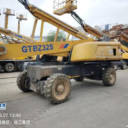 徐工GTBZ32S直臂式高空作业车
