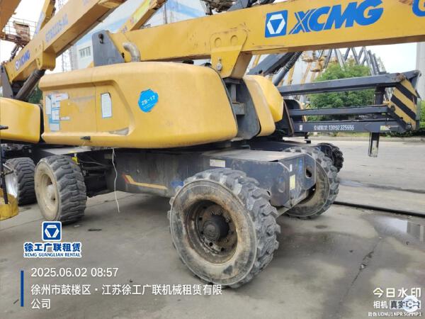 徐工GTBZ26S直臂式高空作業(yè)車(chē)