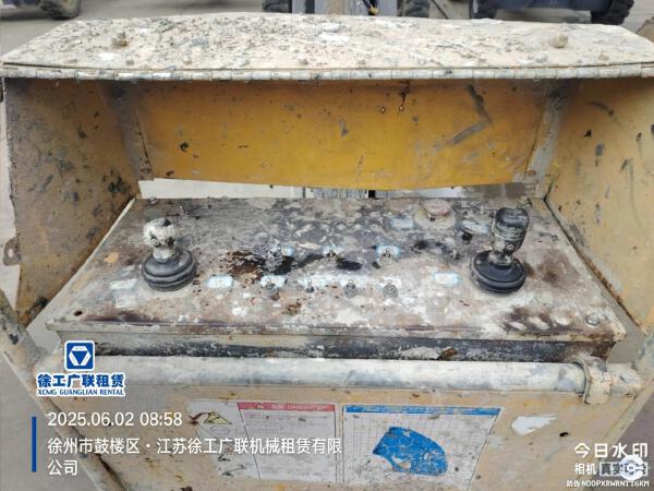 徐工GTBZ26S直臂式高空作業(yè)車(chē)