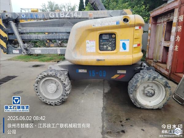 徐工GTBZ14J曲臂式高空作業平臺
