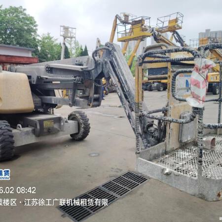 徐工GTBZ14J曲臂式高空作业平台