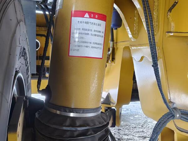 徐工XDR80TE寬體車