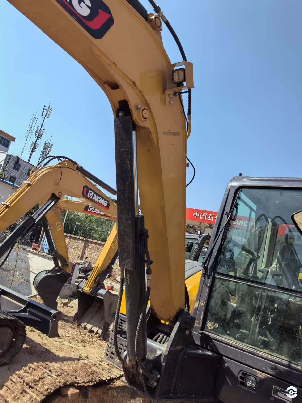 徐工XE60GA履帶式挖掘機