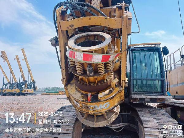 徐工XR240E旋挖鉆機