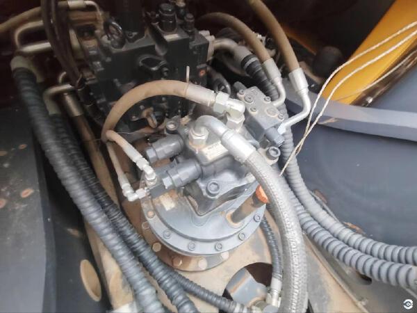 徐工XE400DK履帶式挖掘機