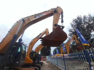 徐工XE400DK履帶式挖掘機