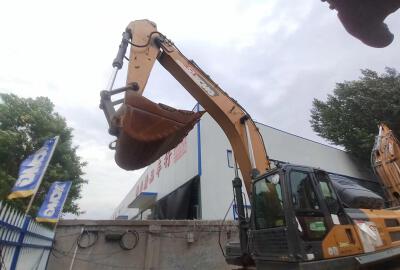 徐工XE400DK履帶式挖掘機