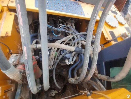 徐工XE470D履帶式挖掘機