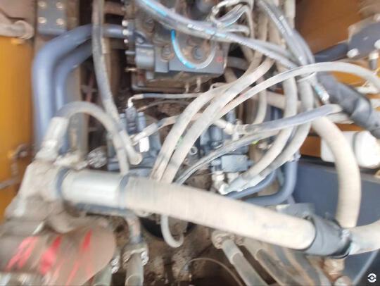 徐工XE470D履帶式挖掘機