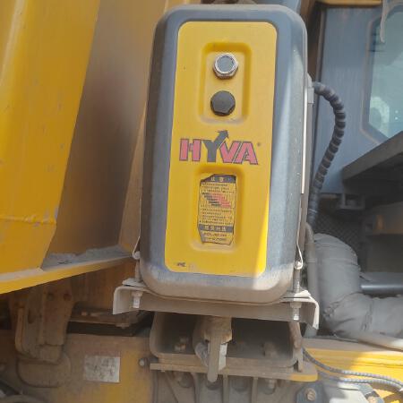 徐工XDR80T宽体车