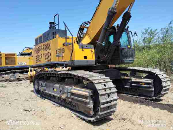 徐工XE700D履帶式挖掘機